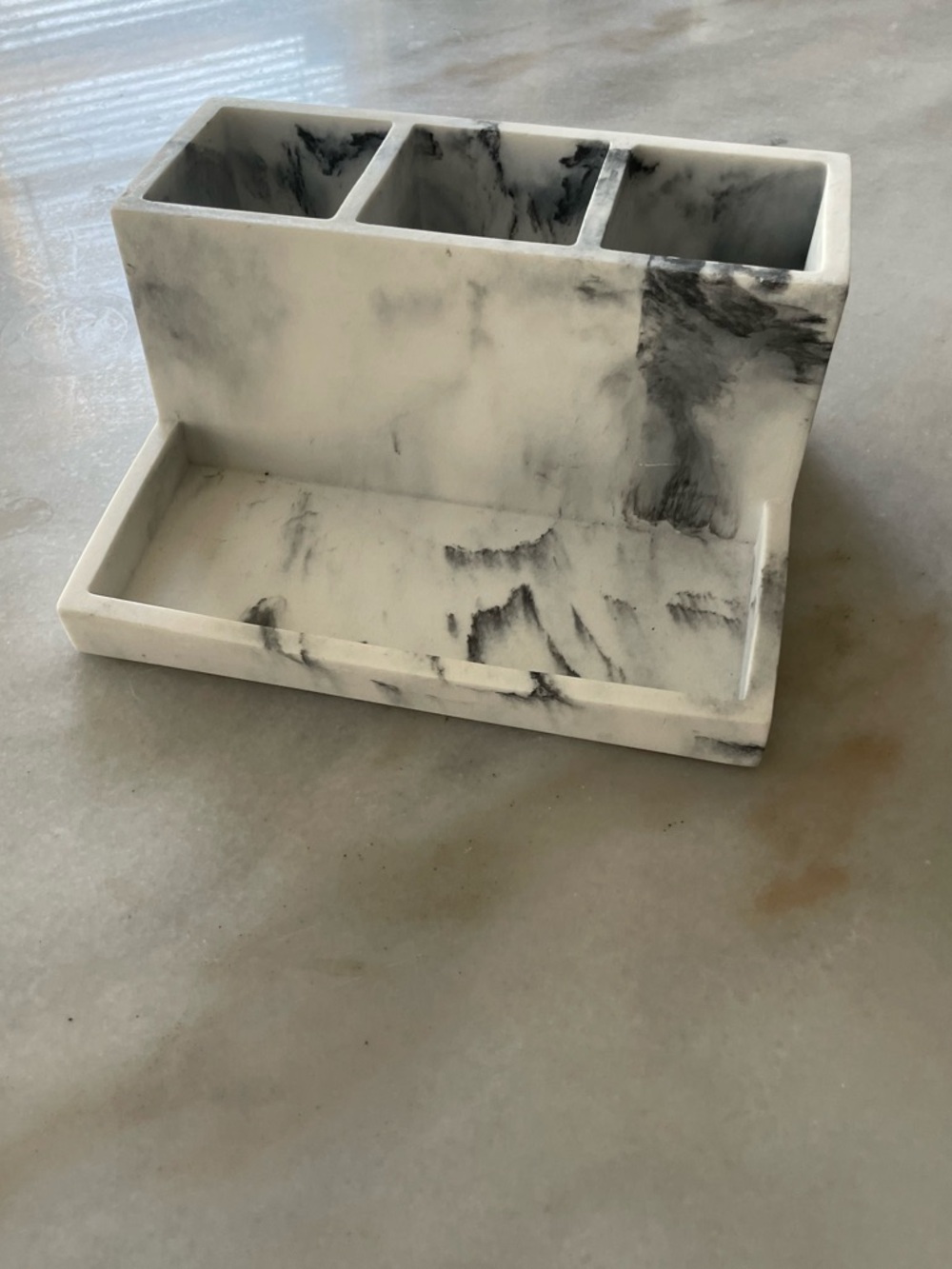 Marble-Effect Bathroom Organizer - White and Gray
